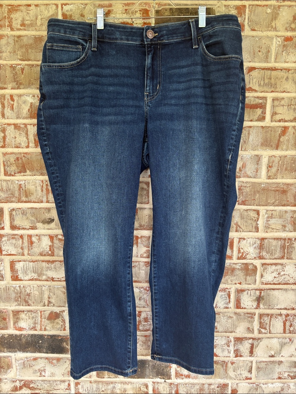 Maurice’s Dark Wash Straight-Leg Classic Back‎ Pocket Design Jeans